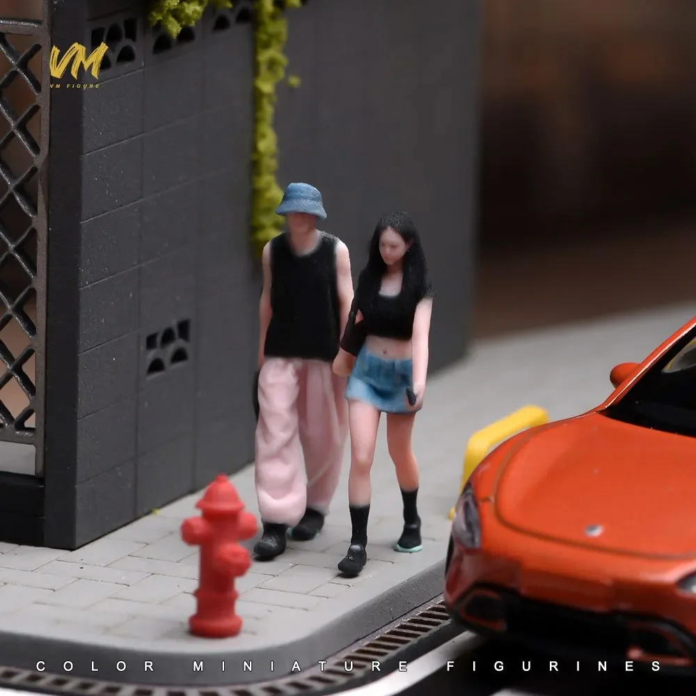 VM 1/64 Scale Hand Holding Walking Couple Miniature Ornaments 3D Color Printed Resin Figures Diorama Model Decorations