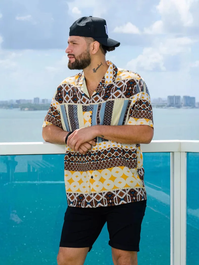 

Летняя повседневная мужская одежда с принтом irt Faionable New Sle ort Sve Slim Fit Sportswear irt для мужчин