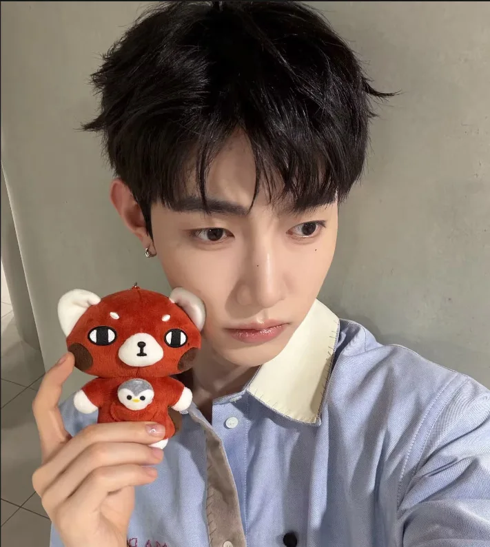 //New AND2BLE Plush Keychain Zhanghao RICKY HAN YUJIN Fans POP UP 3D Cartoon PP Cotton Soft Embossed Plush Toy Fans Bag Charms view 4