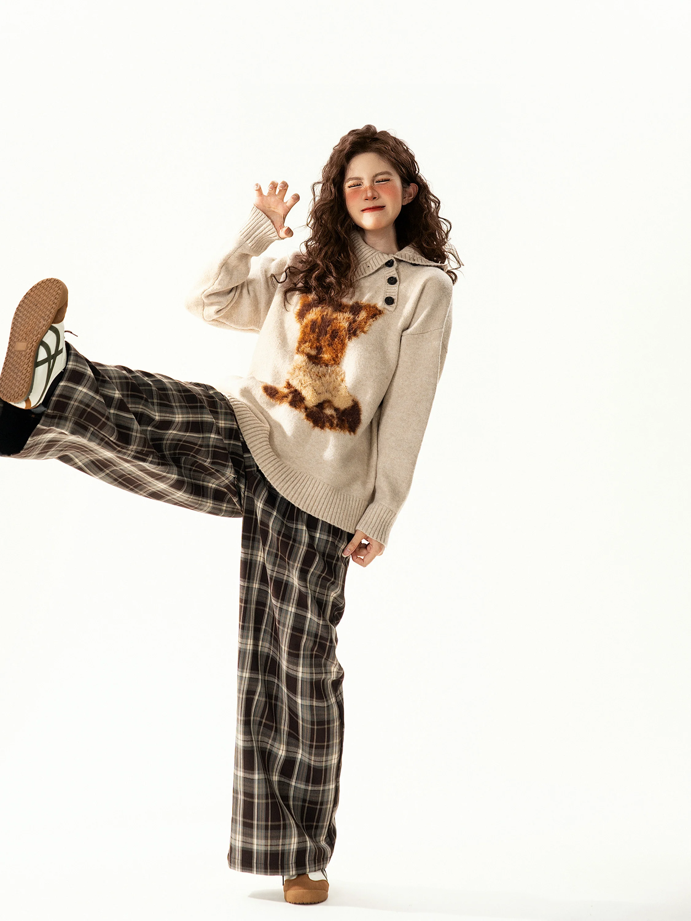 

Loose Women's Knitted Sweater Autumn Winter Design Sense American Retro Dog Flower Pattern Overhead Sweater Street Sle Faion