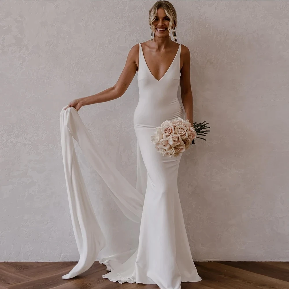 

Sexy Deep V Neck Crepe Detachable Train Mermaid Wedding Dress 2025 Elegant Sleeveless Open Back Simple Bridal Gowns Customized