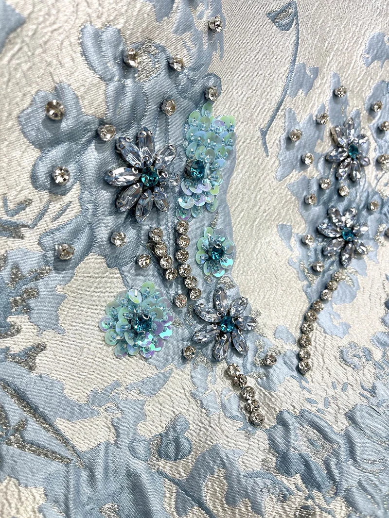 MIUXIMAO 2025 فساتين الصيف الجاكار الفاخرة الملكية ليف ثلاثية الأبعاد الأزرق الأزهار الماس فستان أسود فستان قصير النساء Vestides