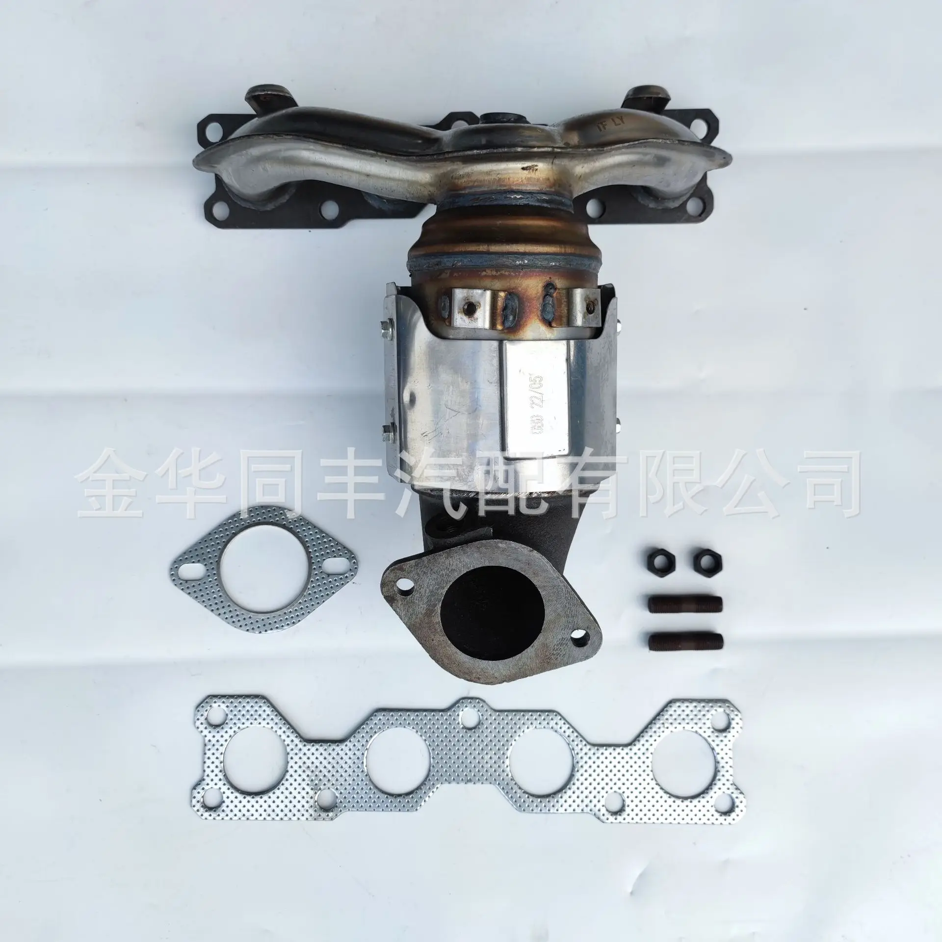 

Cross-border Application Modern Kia Sorento Three-way Catalytic Converter Front-end Factory Price Direct Sales Volume Is Large,