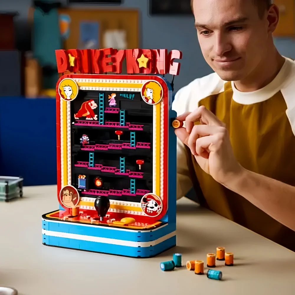Image of 2026 Beliebte 1371-teilige Spiele Retro-Gaming-Konsole Donkey Kong Maze Arcade Baustein-Puzzle-Modell Spielzeug Geburtstagsgeschenk Ornament