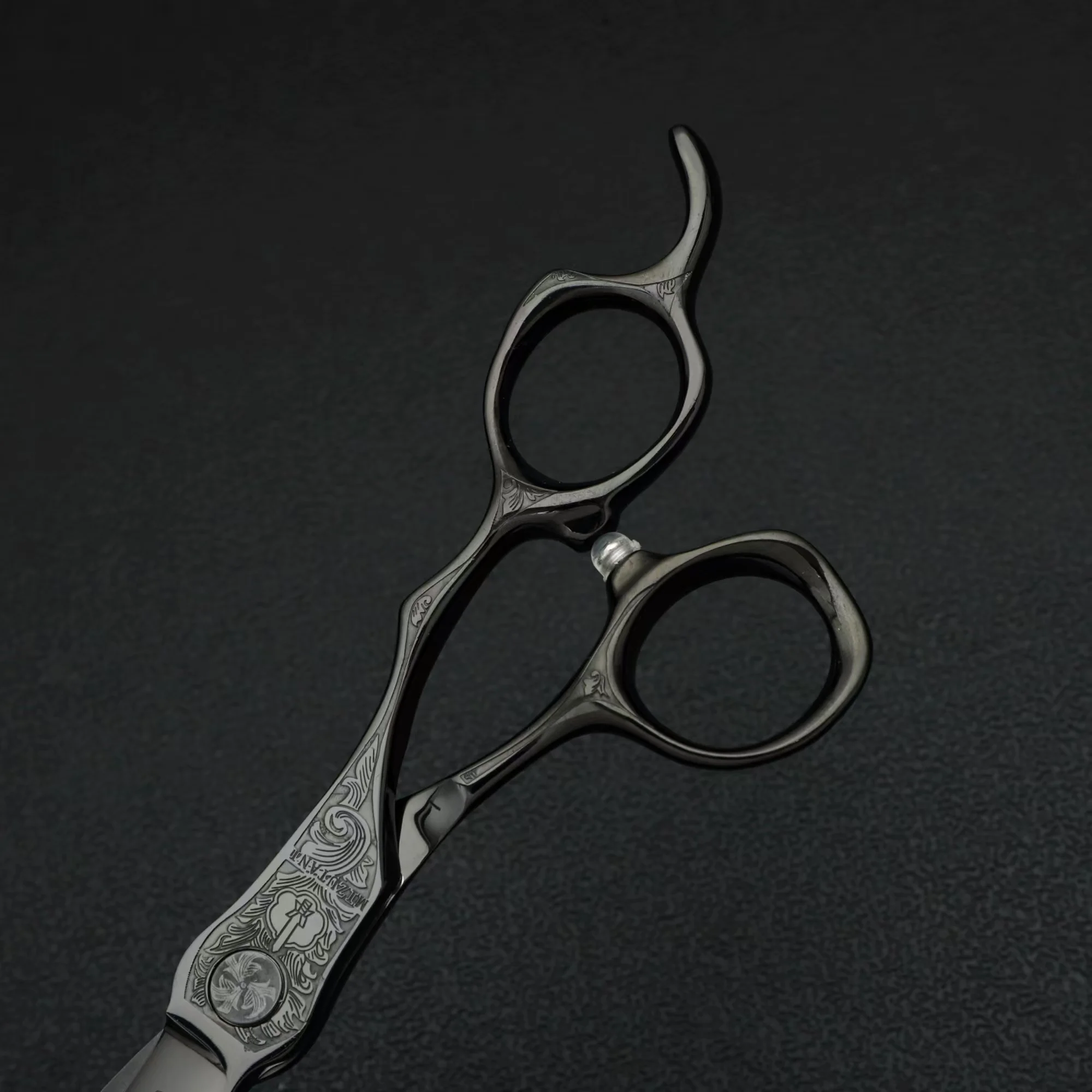 barber Scissors  professional hairdressing scissors 7 inch Scissors High-end barber scissors made of VG10 materia