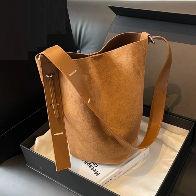 NIGEDU Women Bucket bag Matte Leather Female Messenger Crossbody bag Wide strap Shoulder Bag for lady handbag bolsos black