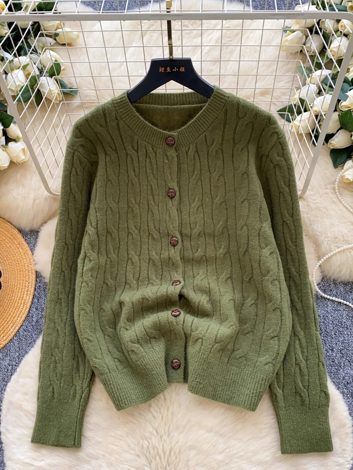 2026 جديد الخريف المرأة خمر س الرقبة طويلة الأكمام سترة مشغولة من الصوف واحدة الصدر بلون التقلبات سترة مشغولة من الصوف القمم #6