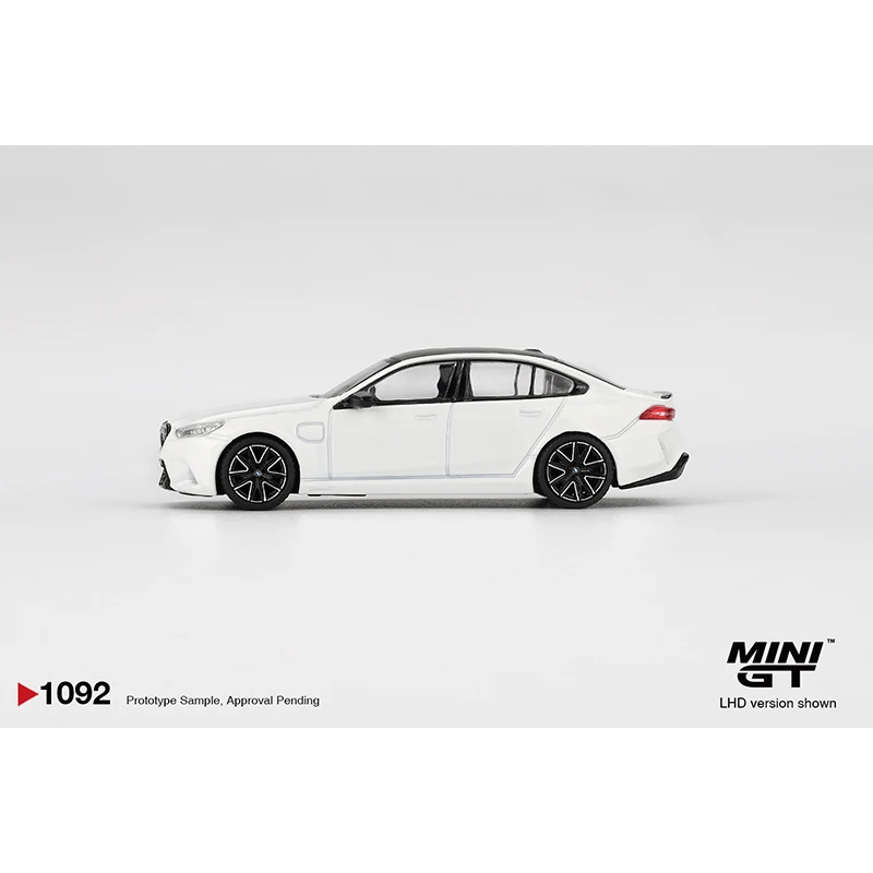 PreSale MINIGT 1092 1:64 BMW M5 جبال الألب الأبيض دييكاست نموذج سيارة مجموعة اللعب