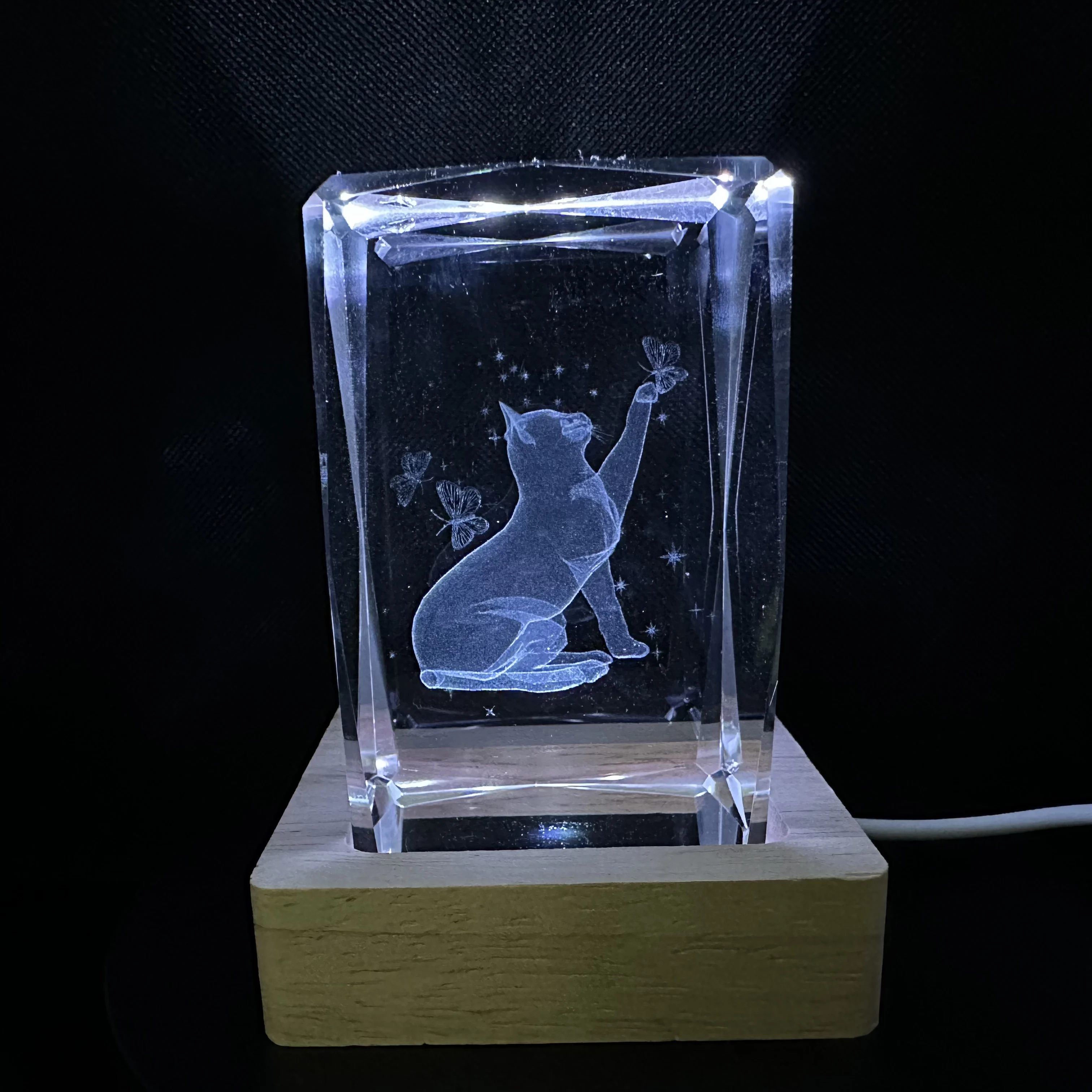 Cat Scratch Butterfly Gift Crystal LED Night Light Strip Base, Glass Decorative Gift, Suitable for Bedroom, Living Room, Birthda