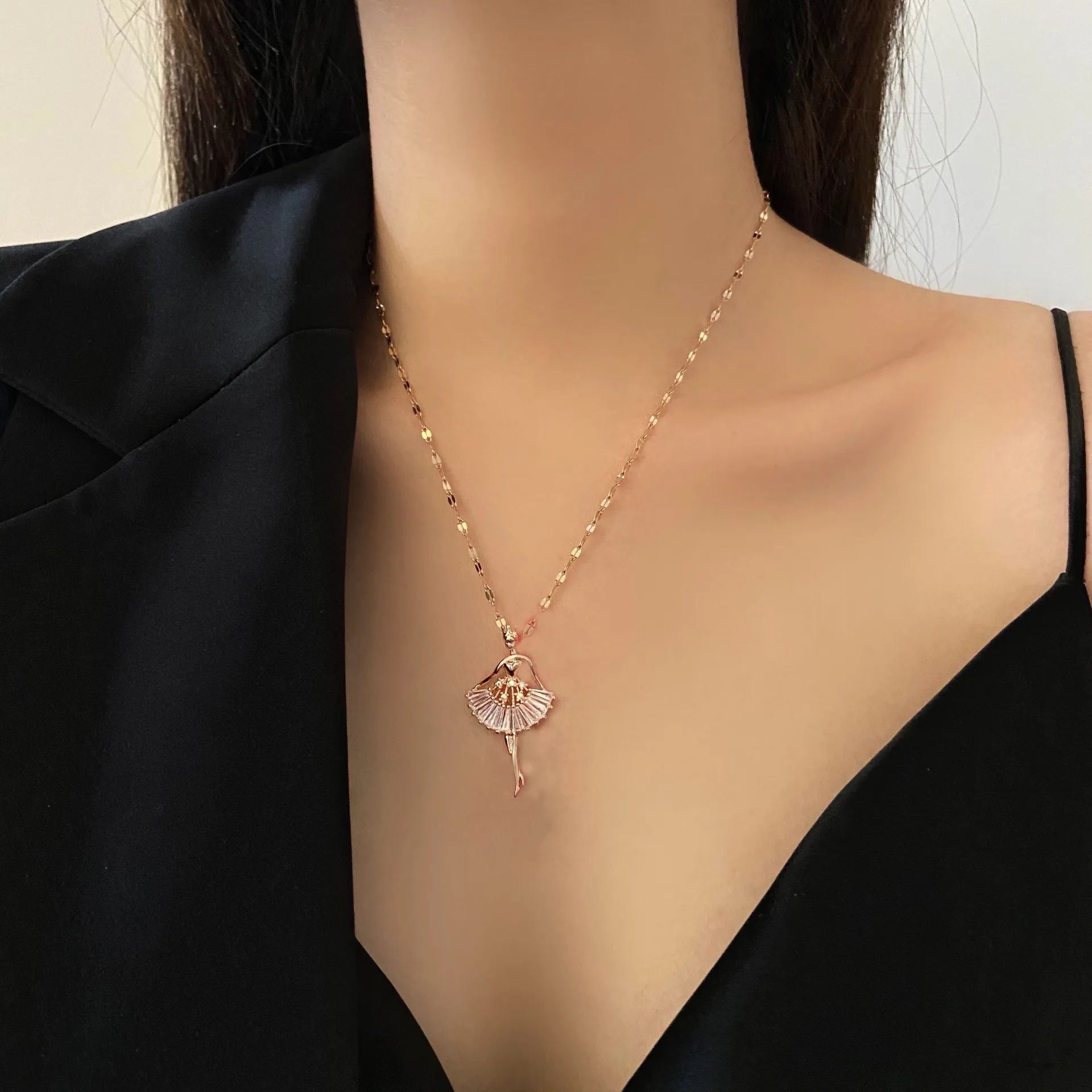 Sweet Ballerina Girl Crystal Zircon Pendant Necklaces for Women Elegant Fashion Ladies Sexy Stainless Steel Jewelry Gift