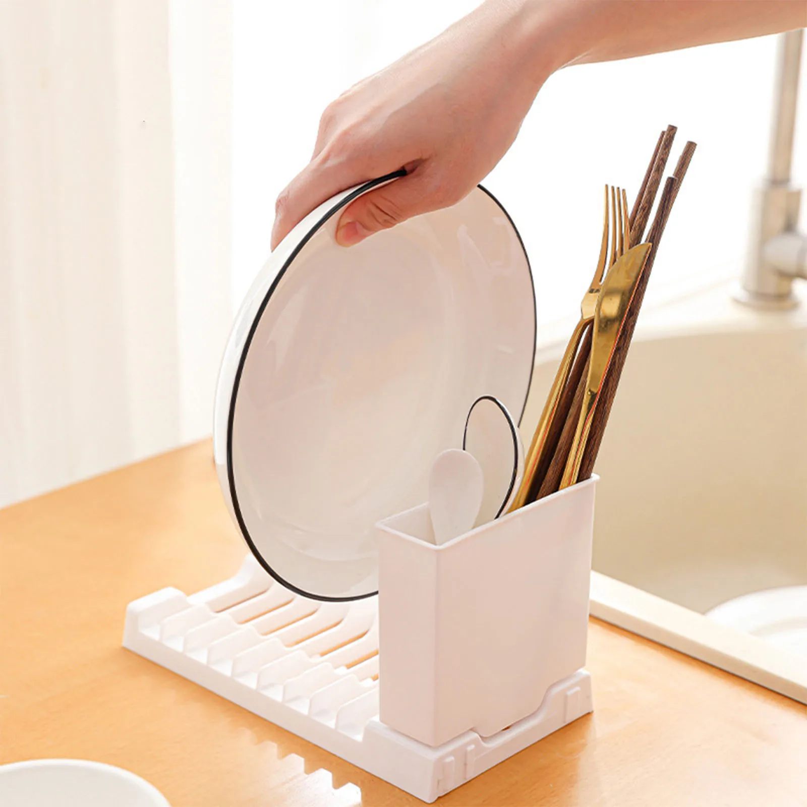 Simplicity Dish Drying Rack Kitchen Rack Space Saving Foldable Gadget Cutlery Holder Decoration Drainer Tray for Kitchen Counter