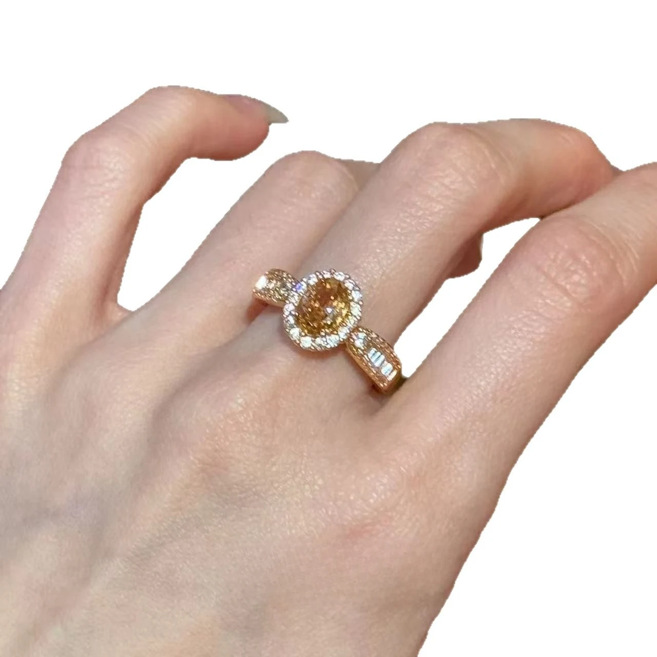 

Luxury Champagne Oval Zircon Ring Women High Grade Minimalist Exquisite Index Finger Ring 2026 Hot Sale Party Jewelry Wholesale