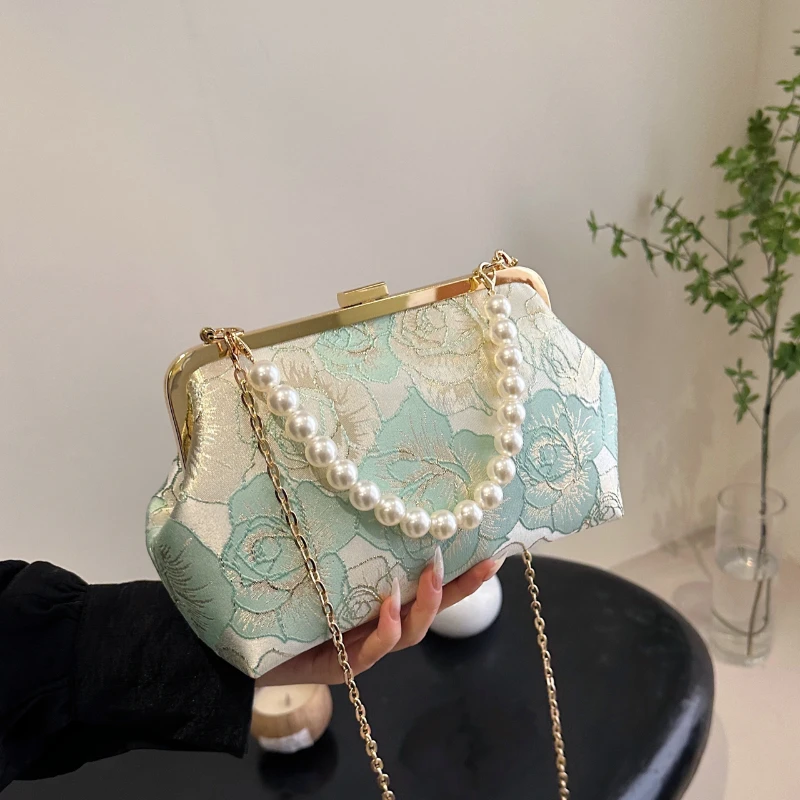 Chinese Style Cheongsam Dinner Handbag 2024 New Chinese Chain Bead Crossbody Women\'s Bag Embroidered Flower Pattern Shoulder Bag