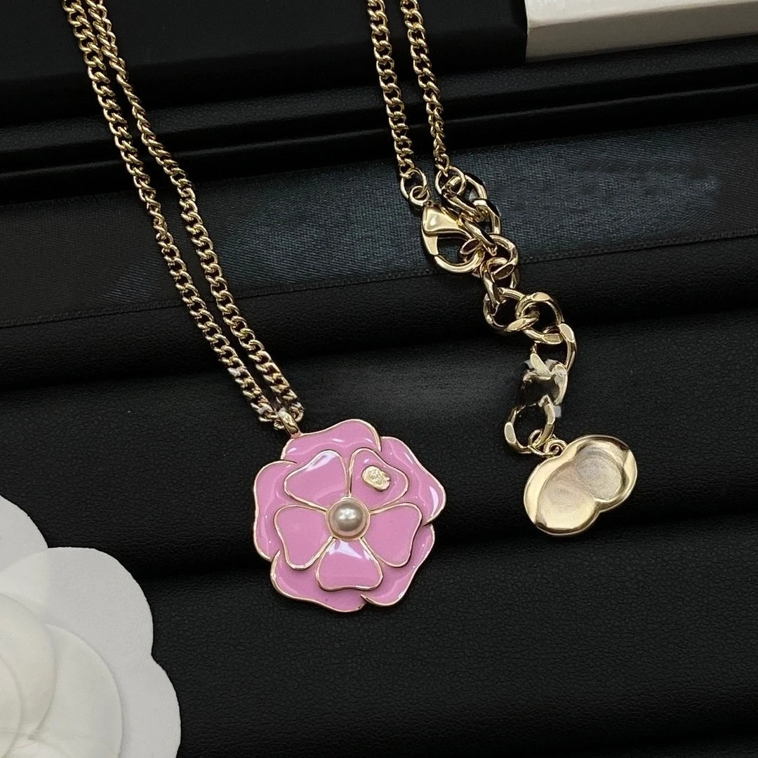 

Ожерелье с надписью из белой ракушки и пентаграммы, женская цепочка на ключицу в виде листьев, мода 2025 г.