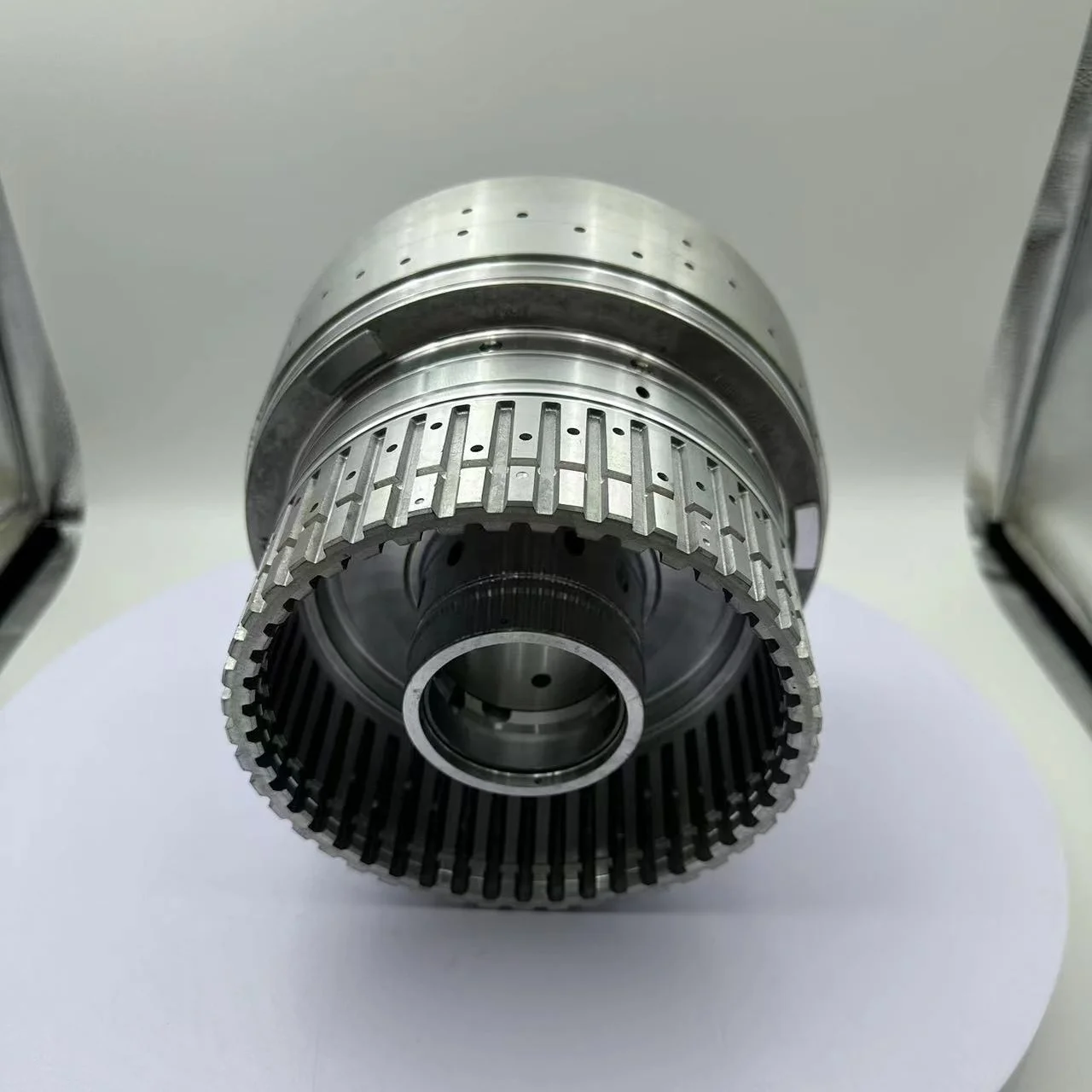 The clutch drum of 10R80 automatic transmission is suitable