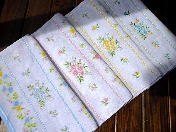 2 Pieces Embroidered Flower Pastoral Cotton Towel Facial Towel 33X77CM Handkerchief Towels