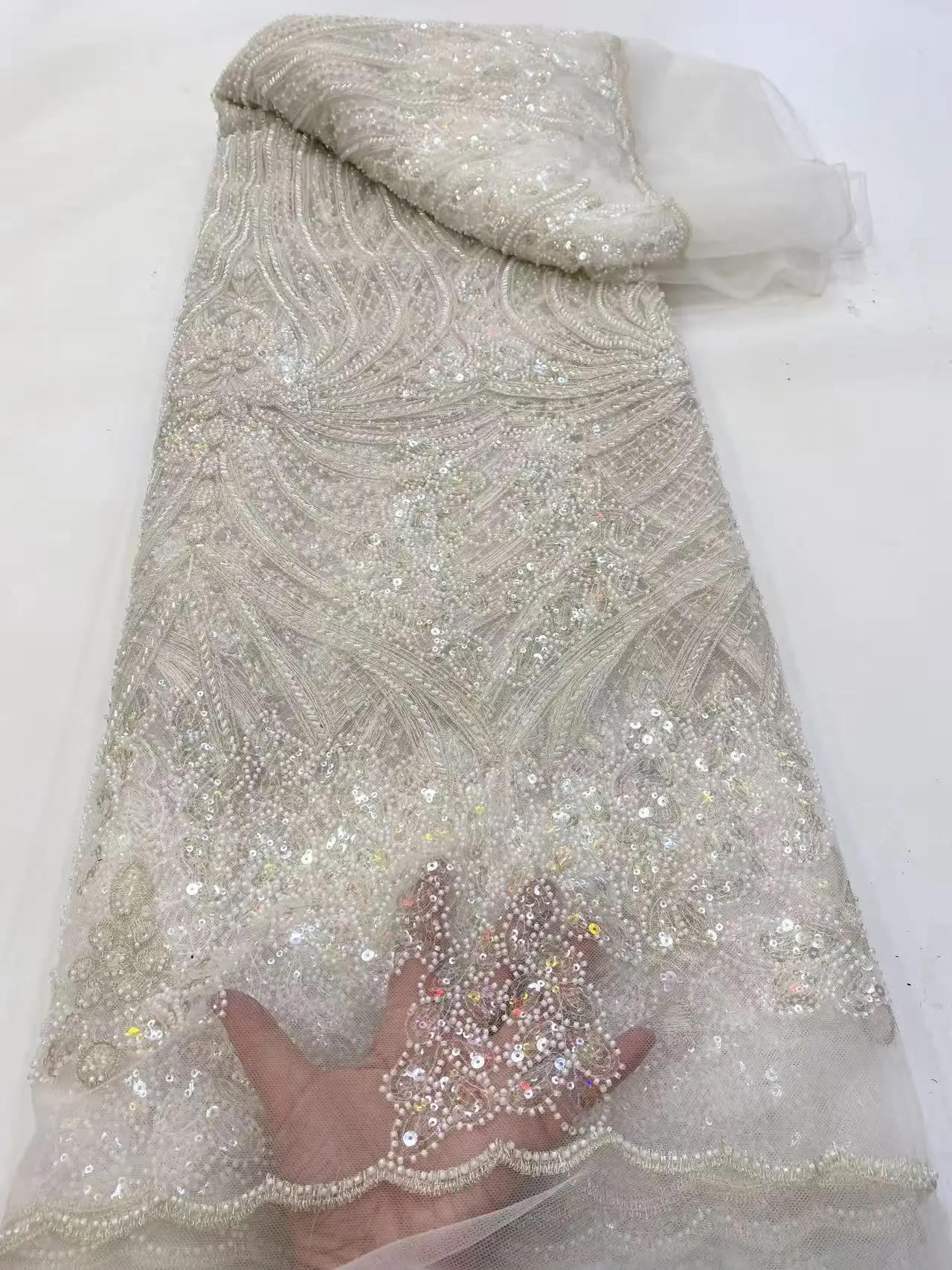 

Новая нигерийская тюлевая кружевная ткань с бисером 2026 года, высококачественное роскошное африканское французское сетчатое кружево с пайетками для свадебных торжеств G52-1