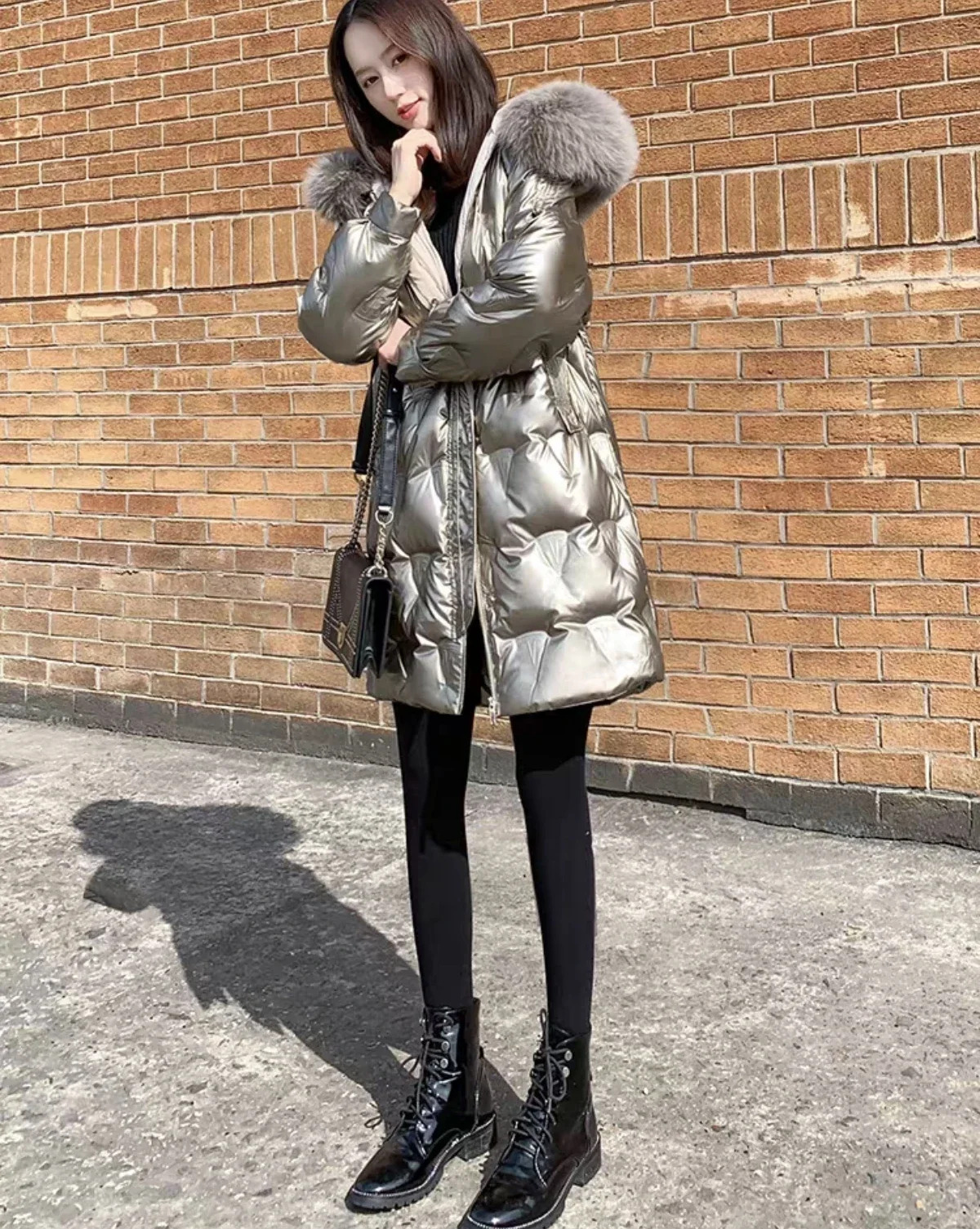 Nowa damska kurtka puchowa na zimę 2025, luźna, z kapturem, oversize, wiatro- i wodoodporna.