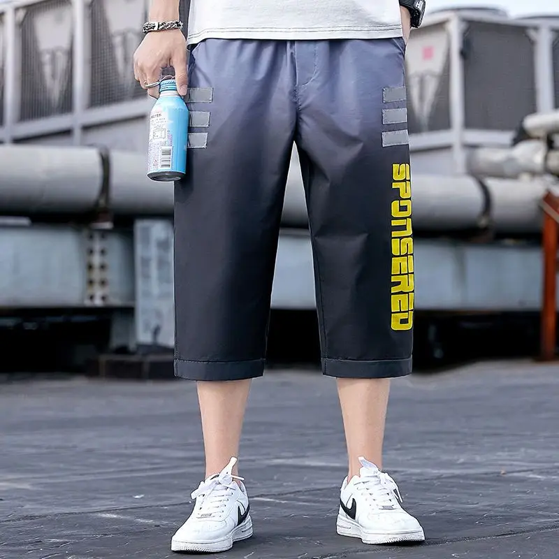 Fashion Pockets Printing Letter Gradient Casual Pants Men\'s Clothing 2024 Summer New Loose Elastic High Waist Korean Capri Pants