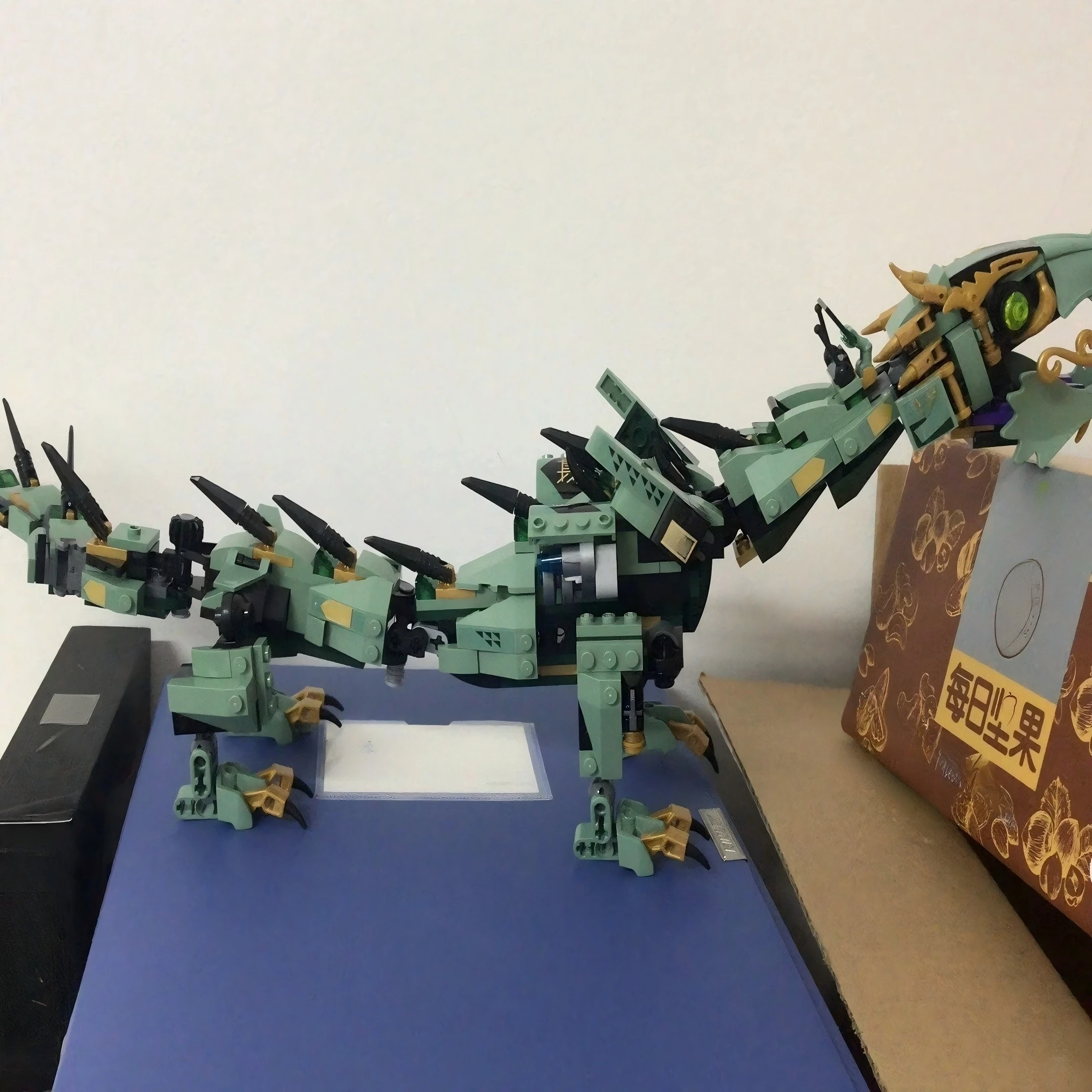 Set di blocchi da costruzione Flying Green Mechanical Dragon 70612 adatti per regali di Natale compatibili con particelle Legoed, 544 pezzi.