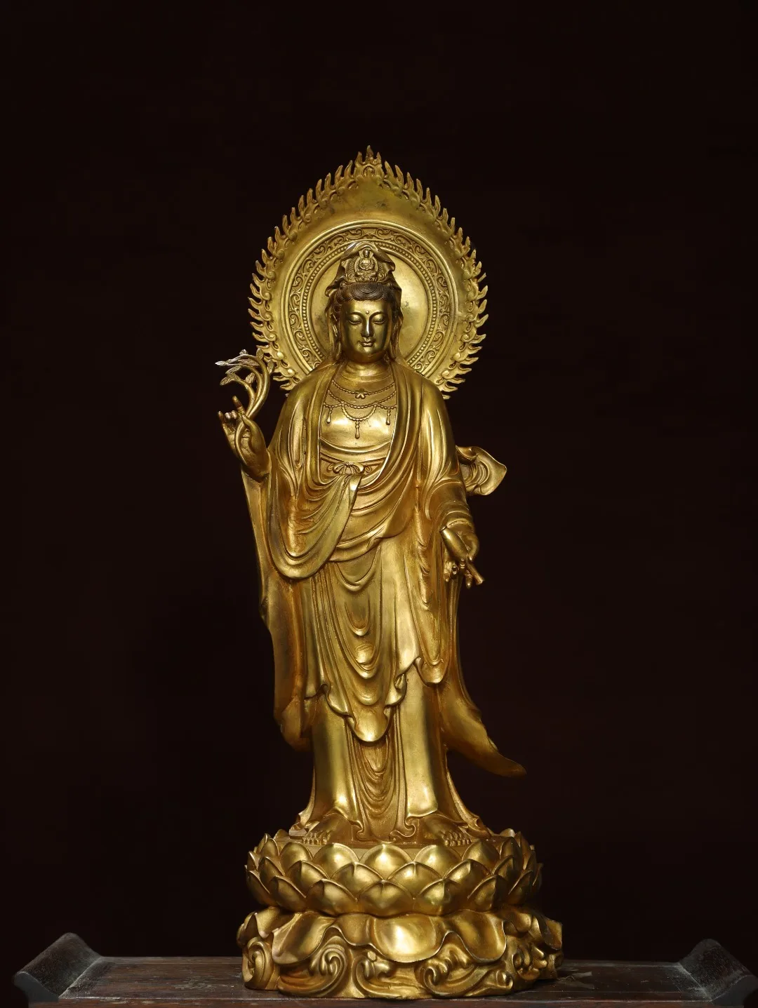 

23"Tibetan Temple Collection Old Bronze Gilded Cinnabar Guanyin Bodhisattva Station Buddha Amitabha Lotus Terrace Worship Hall