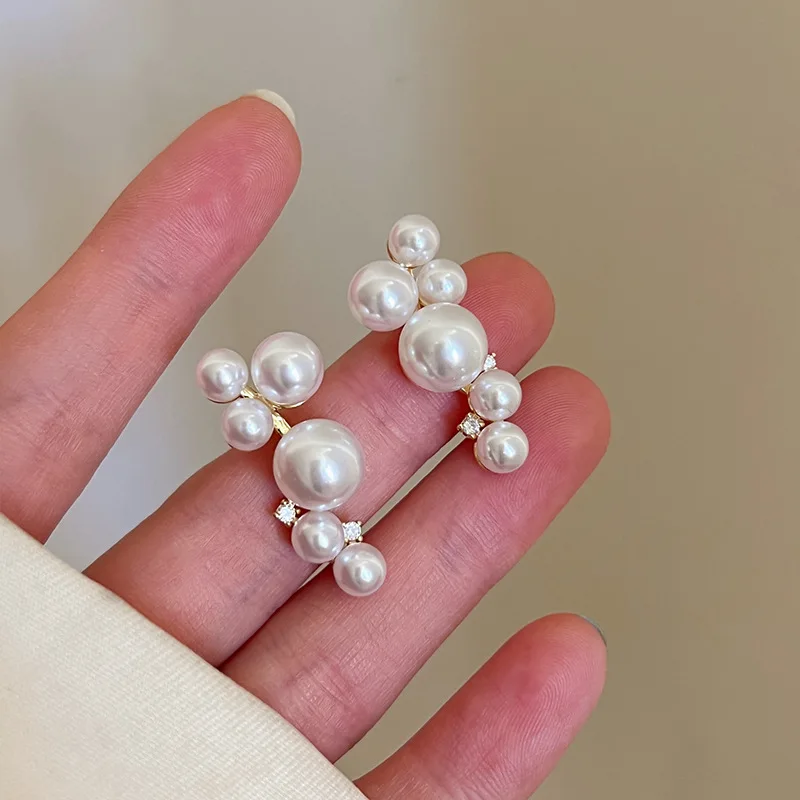 Irregular Metal Pearl Crystal Earrings European And American Style Personalized Fashion Stud Earrings Girls Travel Accessories