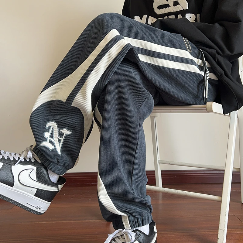 

Retro American Flannel Sports Pants Men's Autumn Winter Fce Lined Casual Cuffed Sweatpants European Cotton Velvet plus Siz...