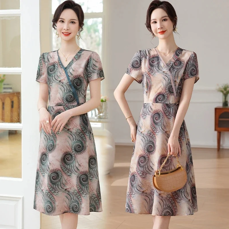 

Middle aged Mom New Style Western Style 2025 Summer New Style Middle aged Elderly Fashion Short sleeved Women's Dress and Skirt