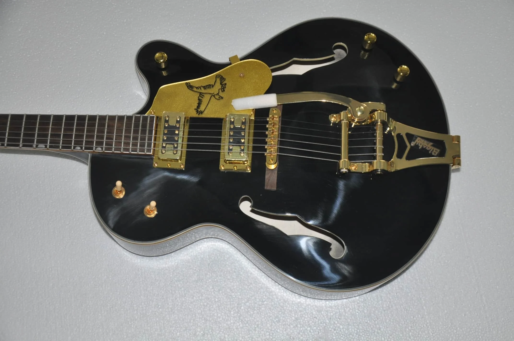 Factory Custom Gret black  FALCON 6120 Semi Hollow Body Jazz  Electric Guitar With Tremolo bridge in stock 1019