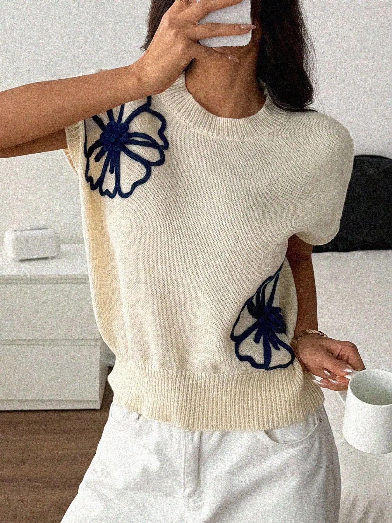 

Винтажный свитер с короткими рукавами и цветочной вышивкой, женский свитер 2026, весенний свободный вязаный пуловер с круглым вырезом, топы, уличный женский джемпер