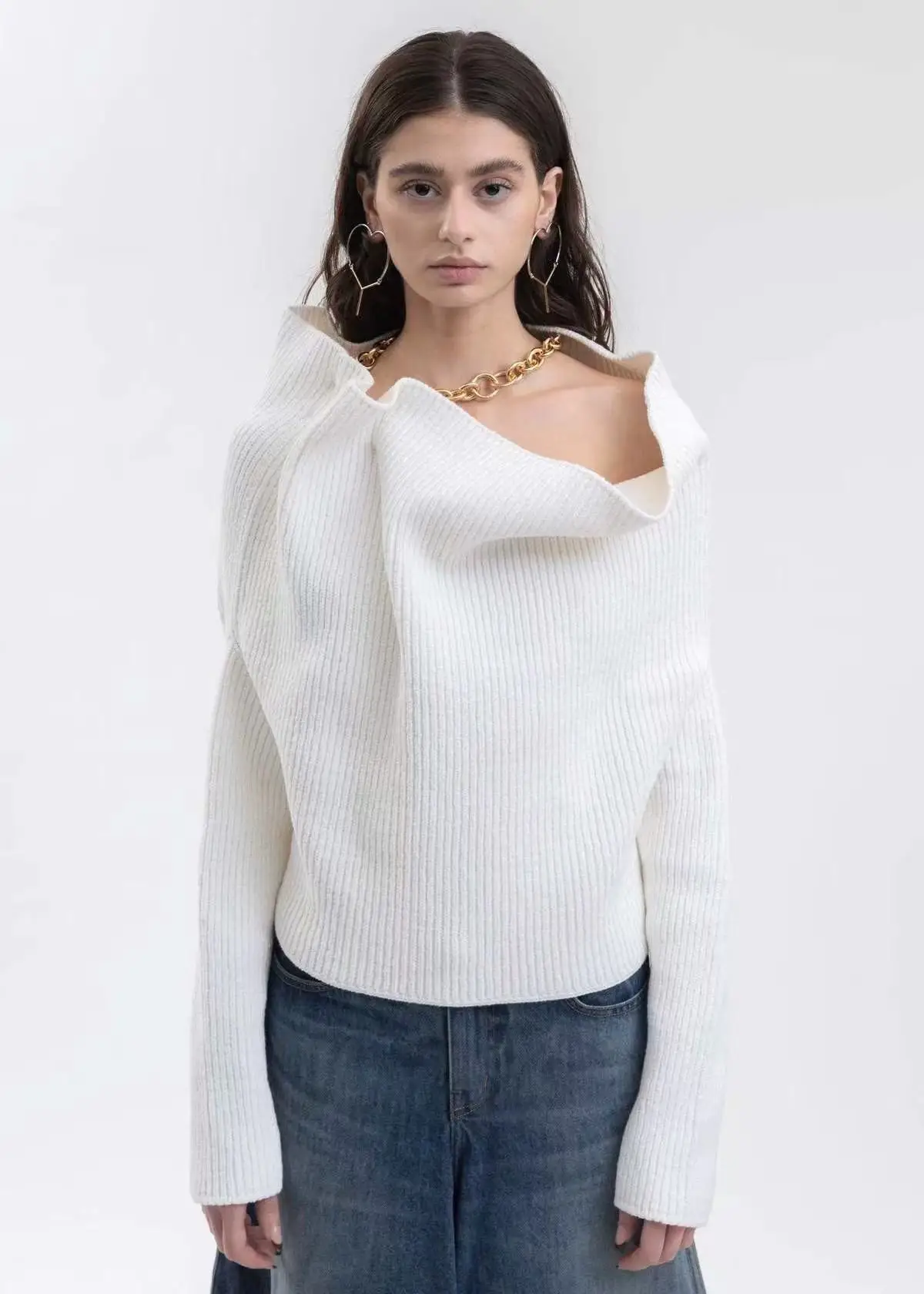 

Yproject irregular petal metal chain wool knitwear deconstructive multi-wear off-shoulder one-neck sweater