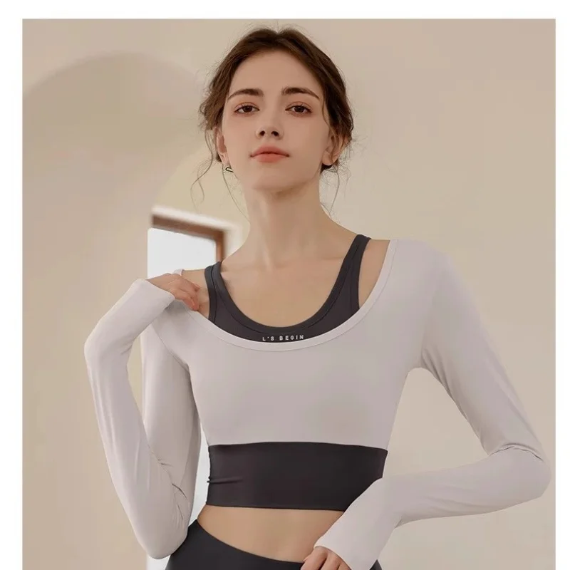Two-piece yoga suit with chest pad with long sleeves and short slimming fast-drying fitness suit stretch sports top for women