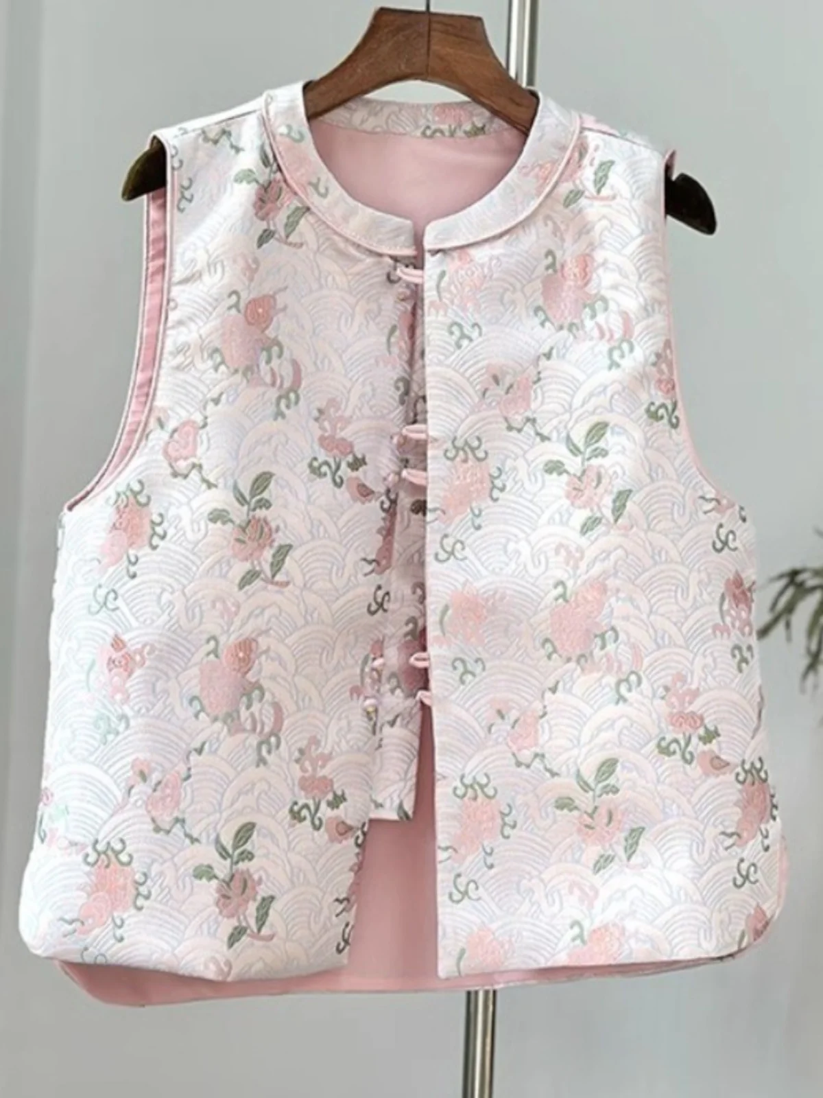 

Feng Song Jin Embroidered Waistcoat Pearl Button round Ne Svel Improved Tang Costume Chinese Sle Split Personali ...