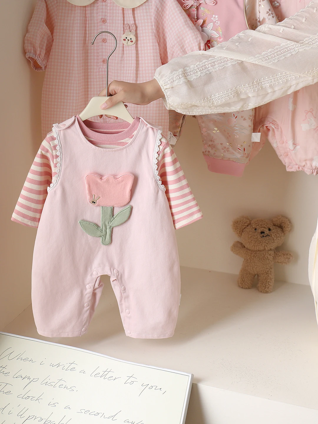 

Baby Girl's Autumn Outfit Striped Top And Overalls Set High Waist Long Pants Cotton Blend Comfortable Two Piece Ensemble