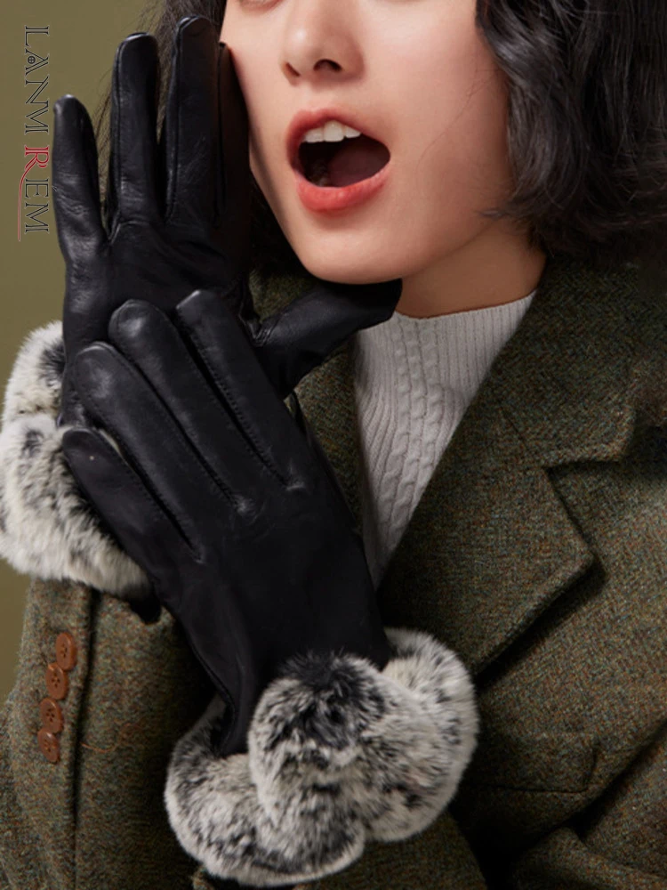 

[LANMREM] Fox Fur Spliced Design Gloves For Women Thick Warm Outdoor Leather Design Female Clothes 2024 Winter New 26C1567