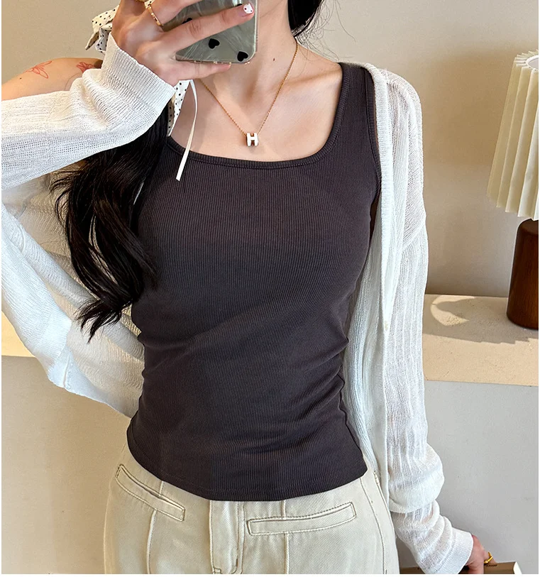 ฤดูร้อนสแควร์คอ Modal เสื้อกั๊กผู้หญิงพร้อมแผ่นหน้าอก High-End สีทึบเผ็ด Backless SLIM FIT สวมใส่ด้านใน TOP