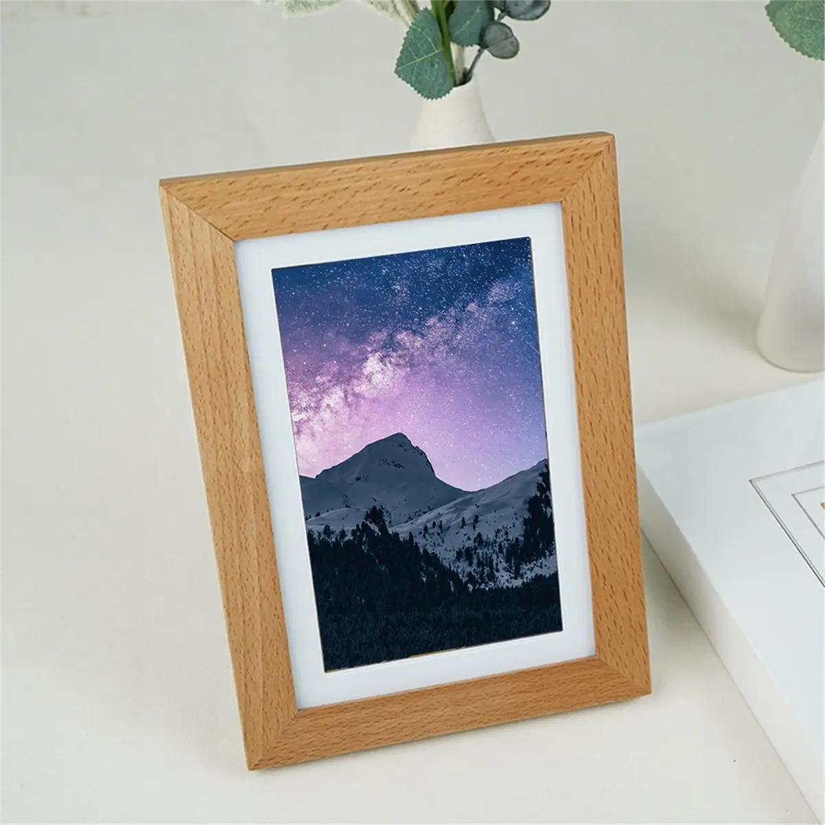 A73T 7.3'' Color E-Ink Display Digital Photo Frame WiFi Smart Digital Picture Frame Eye-Comfort Blue Light-Free for Family