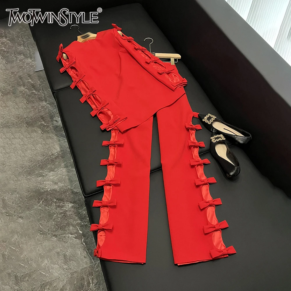 

TWOTWINSTYLE Cute Spliced Bowknot Two Piece Sets For Women Round Neck Long Sleeve Top High Waist Pants Chic Set Female YSE110561
