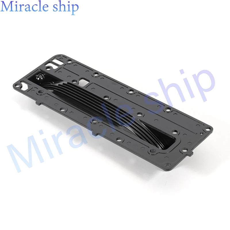 Inner Cover, Exhaust 688-41111-00 For Yamaha Outboard Motor 2 Stroke 85HP 688-41111 688-41111-00-1S Boat ENGNIE New part