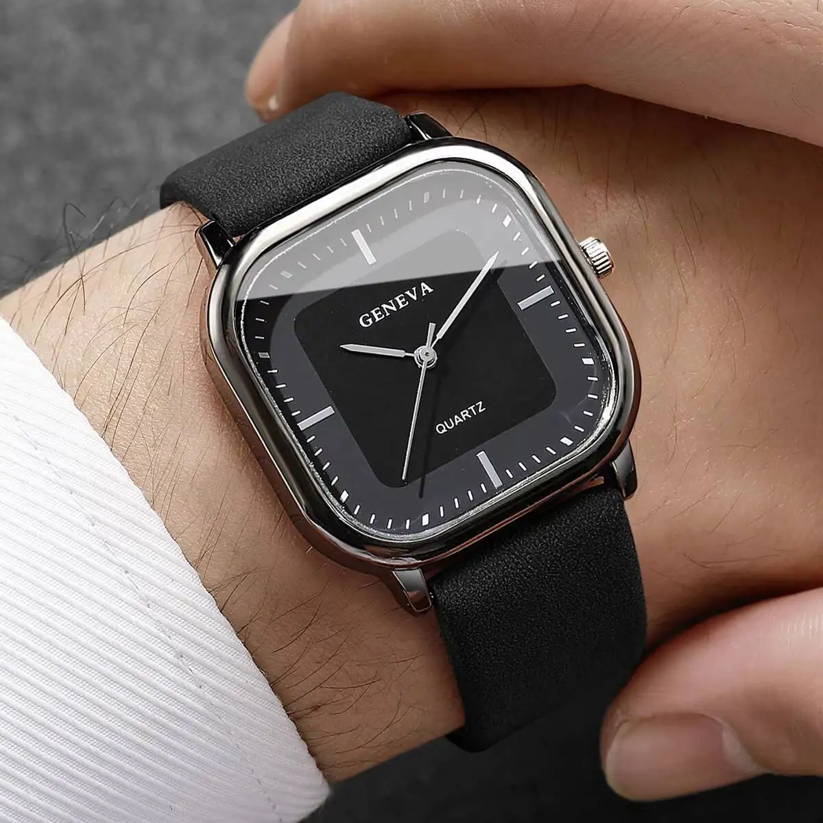 2 ピース/セットファッションスクエアメンズ腕時計カジュアルレザーストラップクォーツ腕時計ブレスレットリロイ Hombre (箱なし)