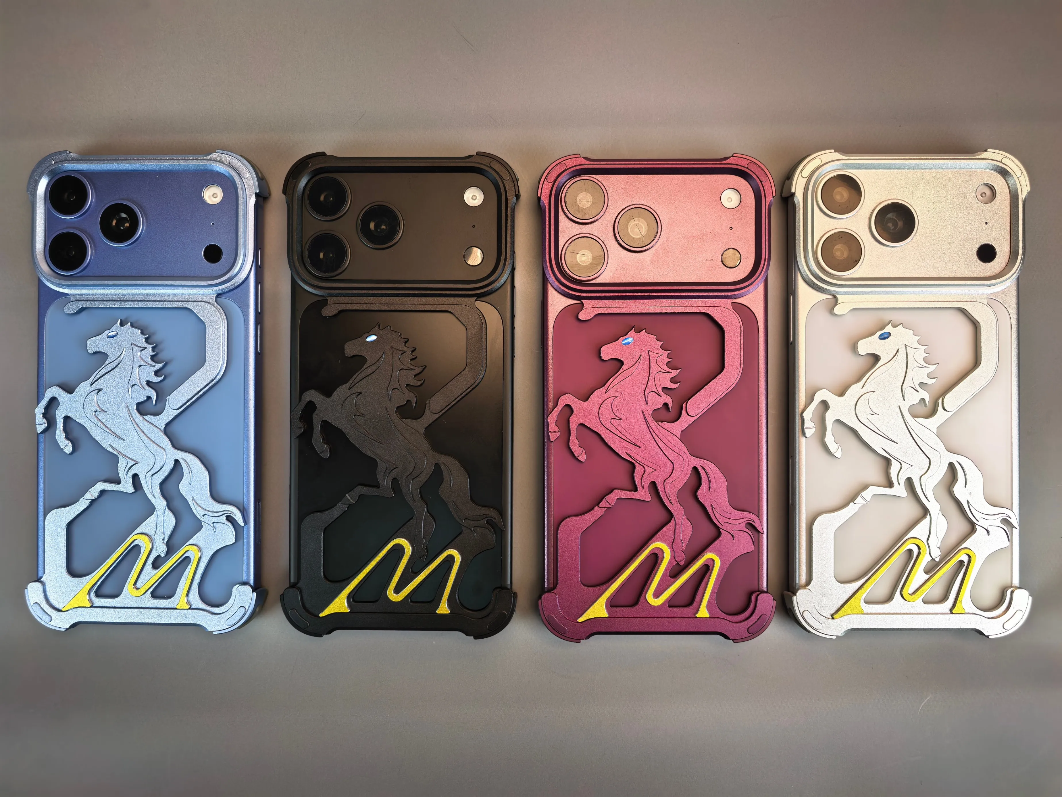 New Horse Hollow Anti-drop Metal Shell Suitable for IPhone 18pro Max 18pro 17pro Max 17pro