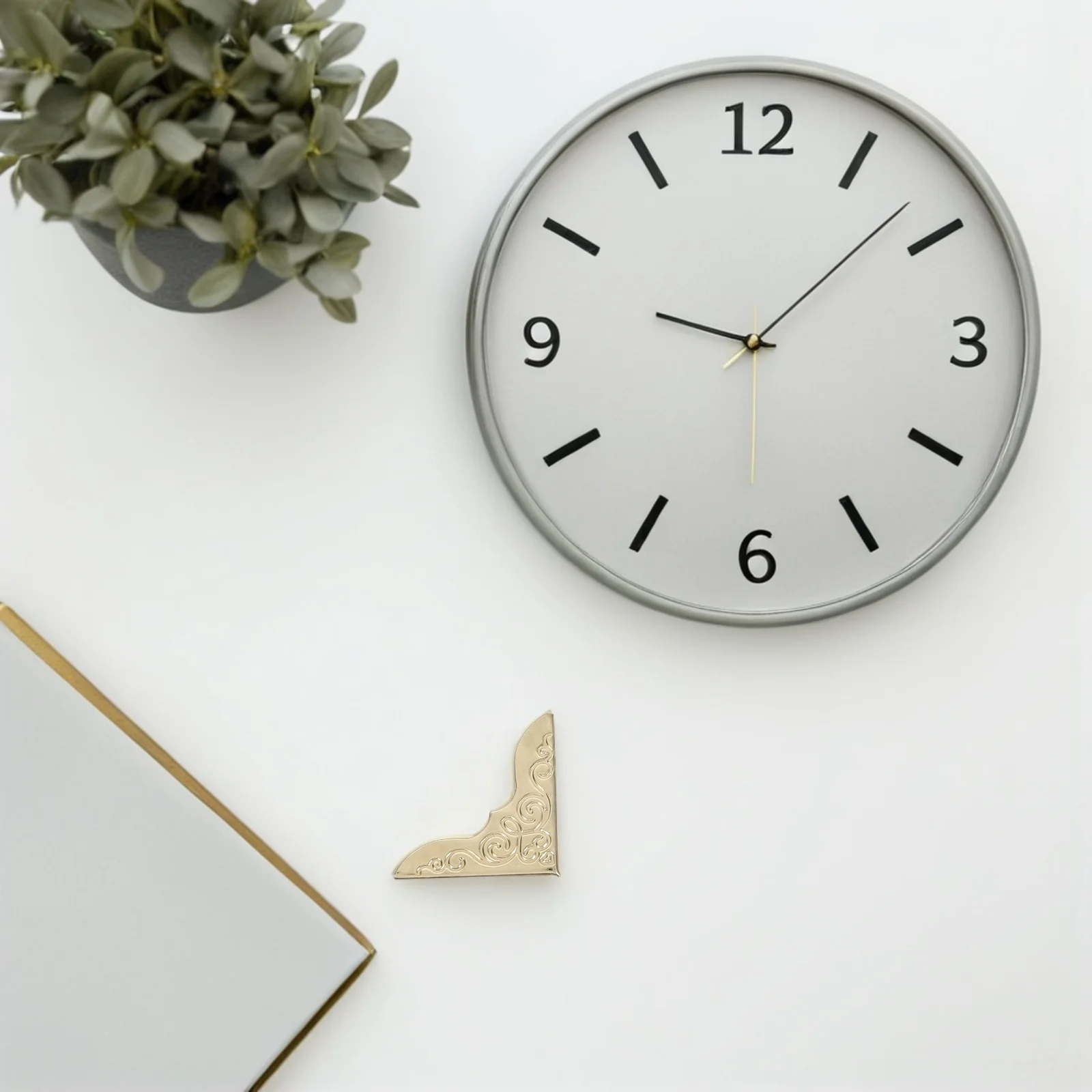 

100Pcs Metal Book Corner Protectors Vintage Style Protective Edge Guards for Photo Album Notebook Scrapbook Book Corner