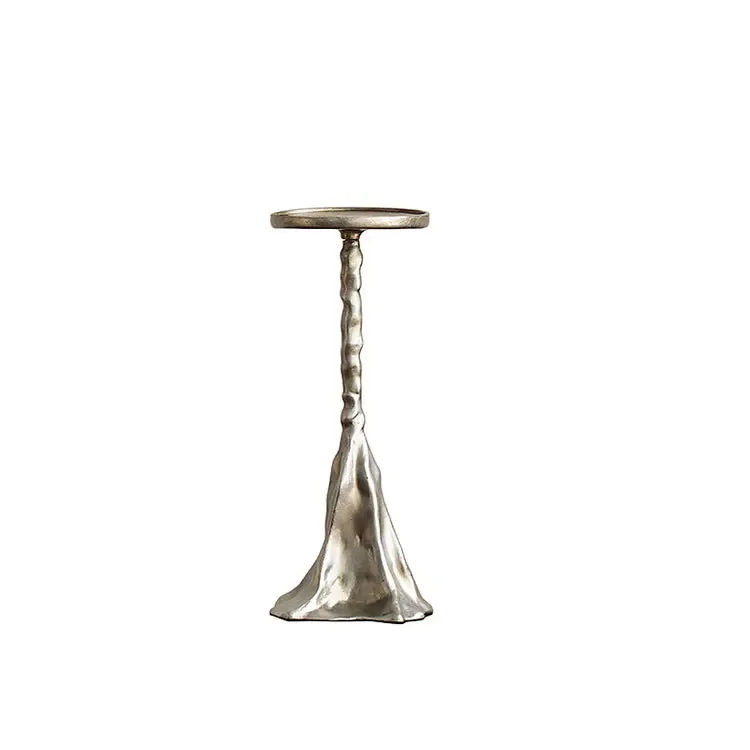 

European light luxury retro creative imitation metal silver candle holder, entrance artistic atmosphere decorative