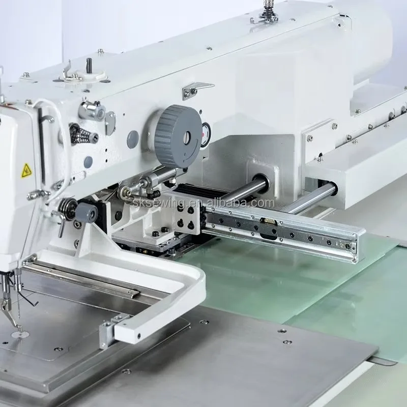 غرز الملابس X Box ماكينة خياطة النمط الصناعي القابلة للبرمجة بالكمبيوتر