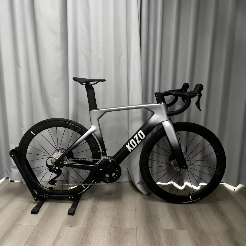

105 Aero Carbon Road Bike Hydraulic Disc Brake 700C Professional Racing Bicycle Lightweight Carbon Fiber Cycling Equipment