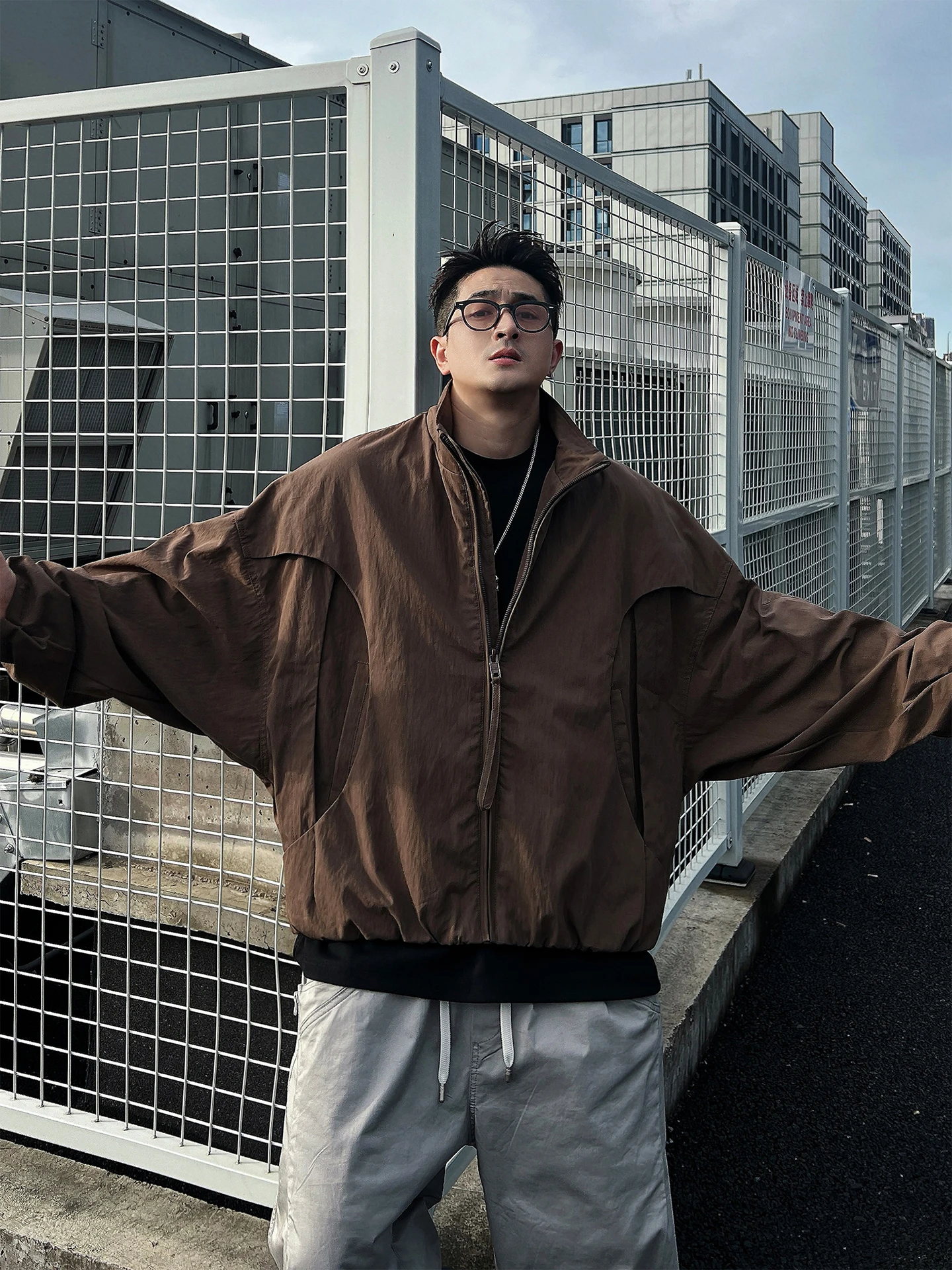 

Деконструированная коричневая спецодежда Jaet, мужская осенне-весенняя элитная куртка с воротником-стойкой Haome, стабильная повседневная одежда для взрослых