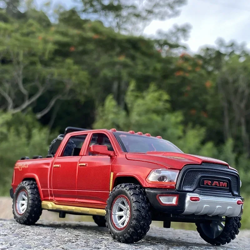 Modelo de coche de aleación de simulación de camioneta Dodge Ram TRX 1:32, modelo de coche NewMetal, sonido y luz, coche de juguete extraíble para niños, regalos E103