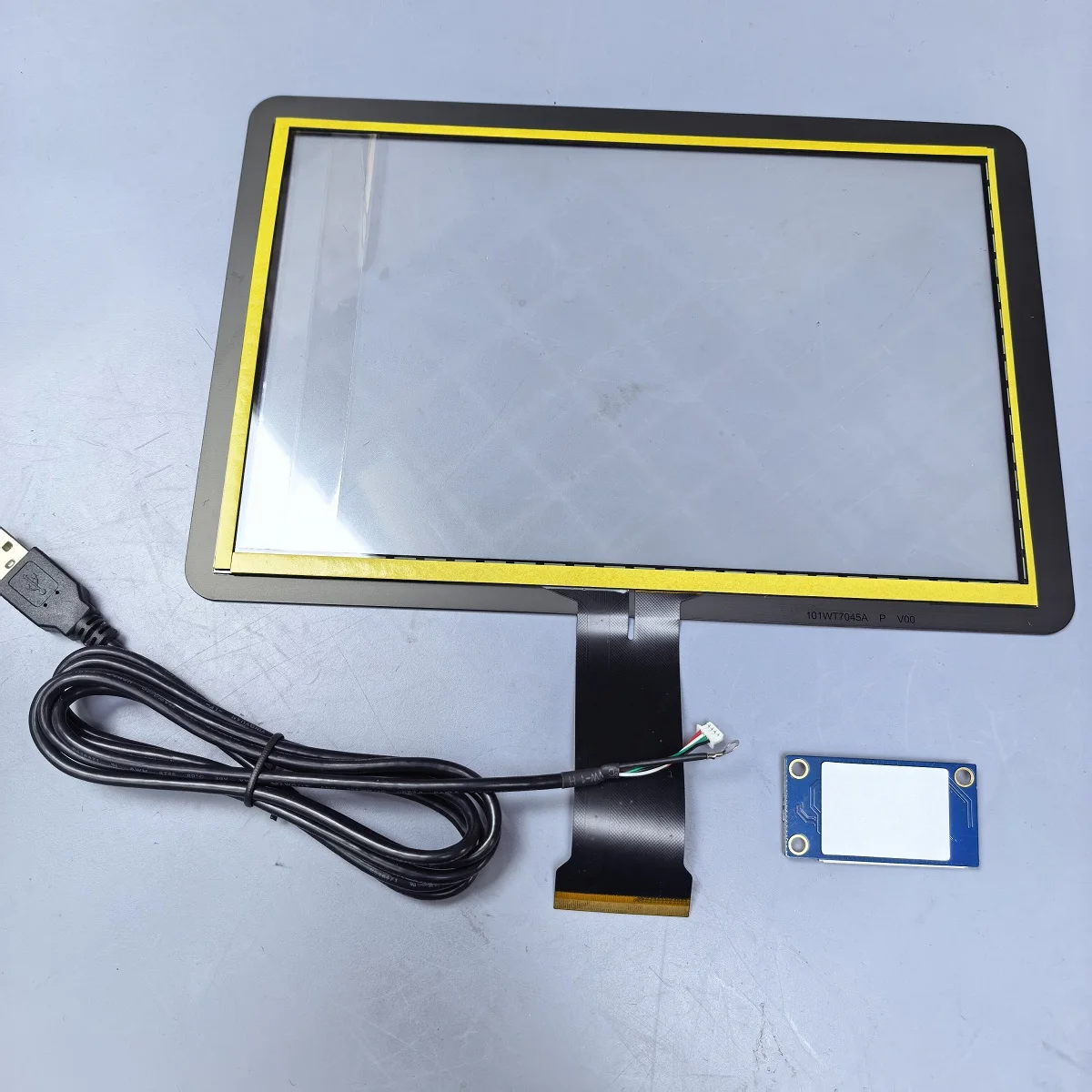 10.1 inch Capacitive Touch Screen, External Constant-Width Bezel, Linux Window, Android System, Plug-and-Play Without Drive