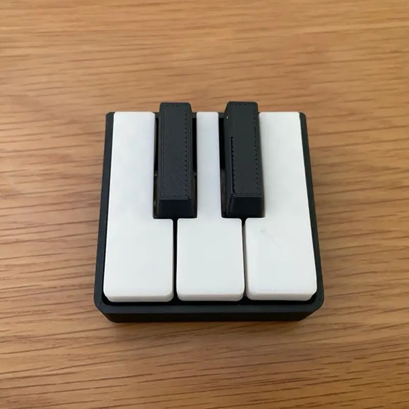 3D Printed PLA Piano Keyboard Clicker -Press-Type Relax Fidget Figurine Suitable For Office Desk,Party Games,Musical Key Presser