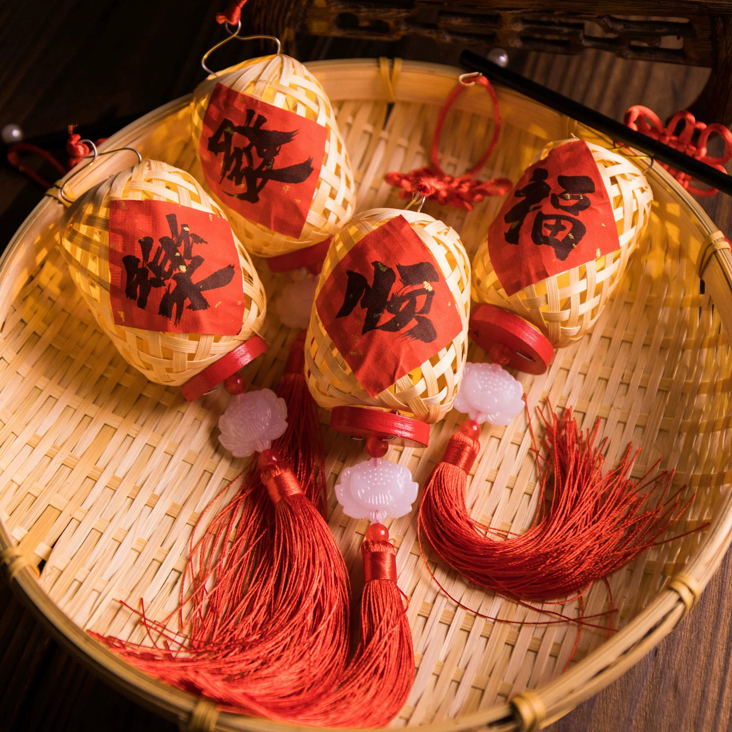 

2 PCS Classic Bamboo Lantern Miniature Style Photography Prop Festive Gift Chinese New Year Decoration